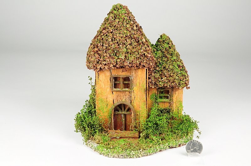 House Nat. Nut Shell Roof 7"x9''H