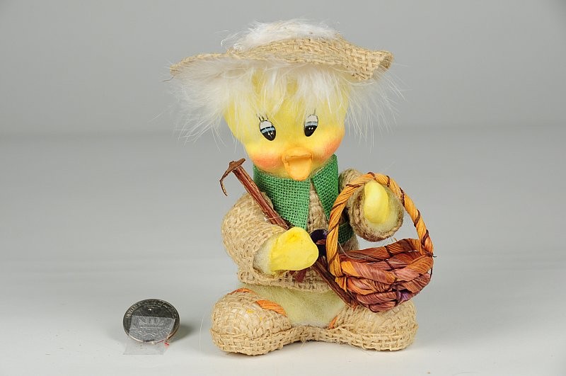 Duck Yellow Flocked w/Hat Sitting