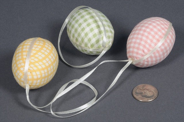Egg Painted Fabric w/Hanger Asst*3 2.25"