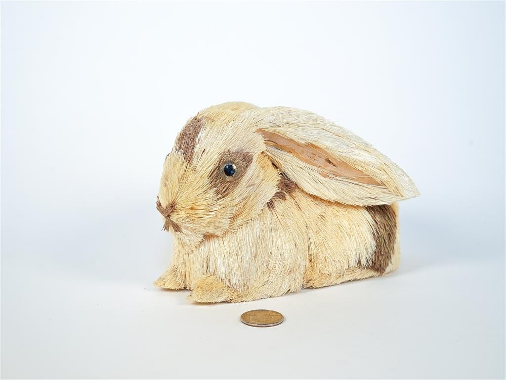 Rabbit Nat. /Brown Jute Sitting