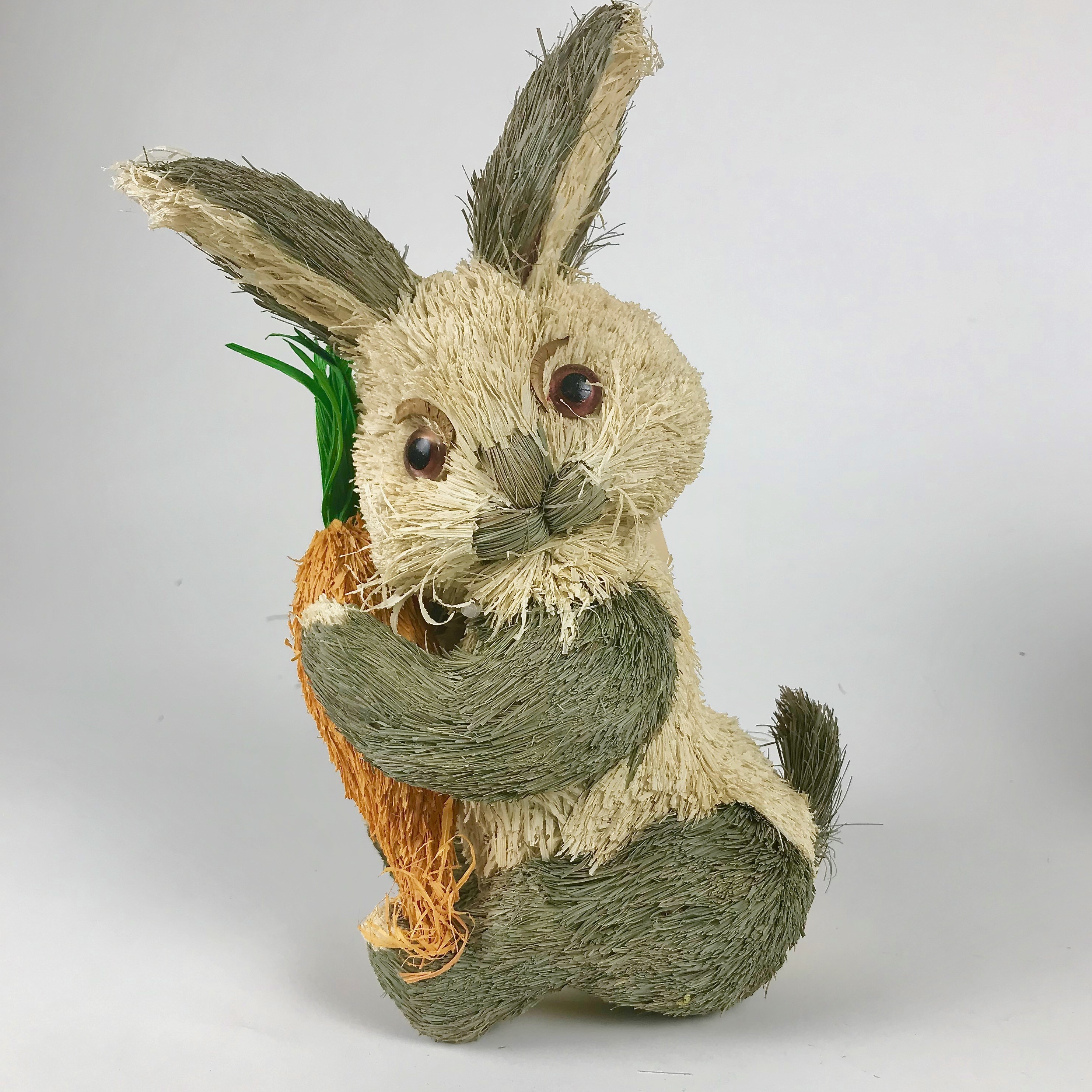 Rabbit Grn/Beige Grass Sitting w/Carrot 7"